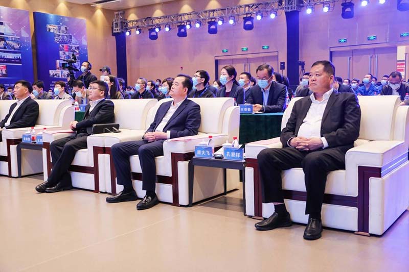 16171822954892155uSi.jpg 2.jpg